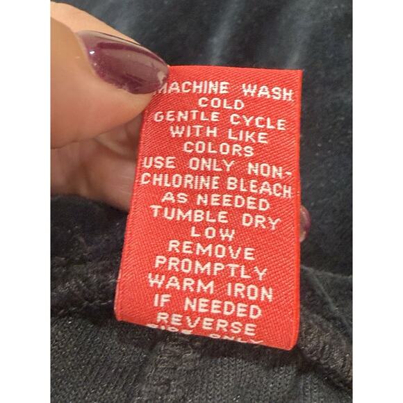 Merry & Bright Black Velour Christmas City Embroidered 2 Piece Lounge Set Large - Picture 10 of 12